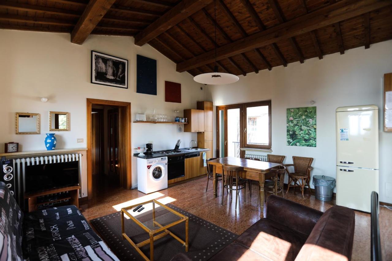 Welcome Traveller Merlo Nero Garda (Verona)